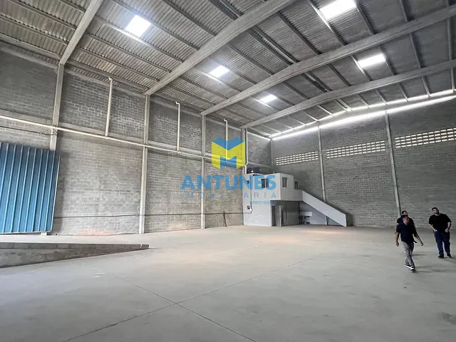 Galpão / Barracão com 600m², para alugar, no bairro Prazeres em Jaboatão dos Guararapes