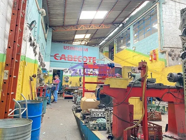 Galpão / Barracão com 400m², à venda, no bairro São Lucas em São Paulo