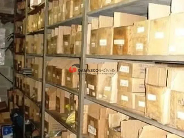 Galpão / Barracão com 300m², à venda, no bairro Santa Maria em São Caetano do Sul