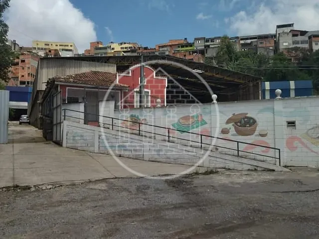Galpão / Barracão com 2500m², para alugar, no bairro Parque Edu Chaves em São Paulo