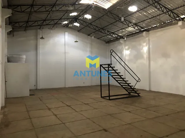 Galpão / Barracão com 250m², para alugar, no bairro Jardim Jordão em Jaboatão dos Guararapes