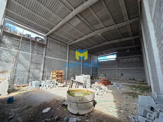 Galpão / Barracão com 350m², para alugar, no bairro Afogados em Recife