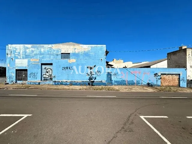 Galpão / Barracão com 608m², para alugar, no bairro Vitoria em Londrina