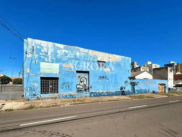 Galpão / Barracão com 608m², para alugar, no bairro Vitoria em Londrina