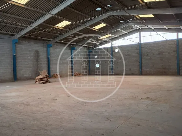 Galpão / Barracão com 90000m², à venda ou para alugar, no bairro Jardim do Édem em Itapecerica da Serra