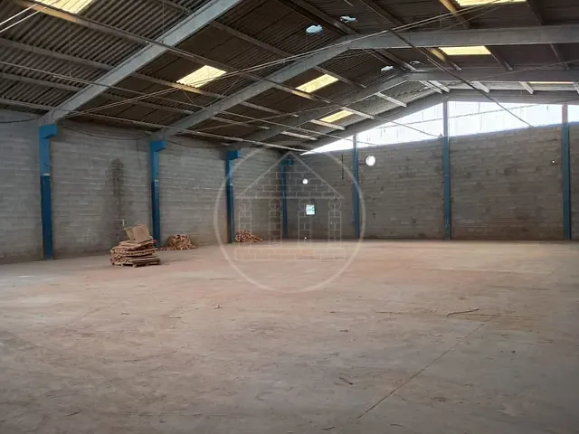 Galpão / Barracão com 90000m², à venda ou para alugar, no bairro Jardim do Édem em Itapecerica da Serra