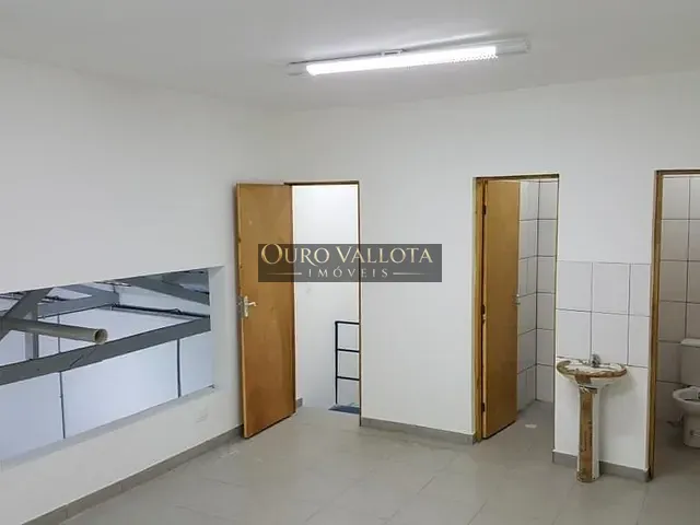 Galpão / Barracão com 250m², à venda, no bairro Vila Rica em São Paulo