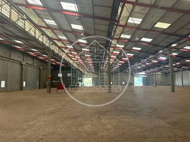 Galpão / Barracão com 75000m², para alugar, no bairro Potuverá em Itapecerica da Serra