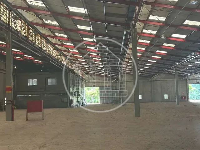 Galpão / Barracão com 75000m², para alugar, no bairro Potuverá em Itapecerica da Serra