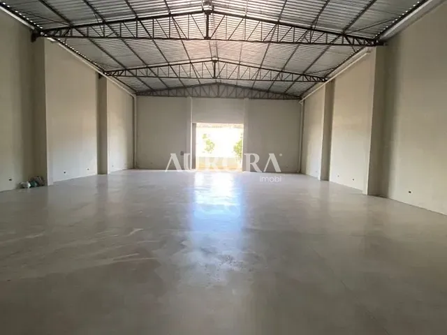 Galpão / Barracão com 450m², para alugar, no bairro Centro em Londrina