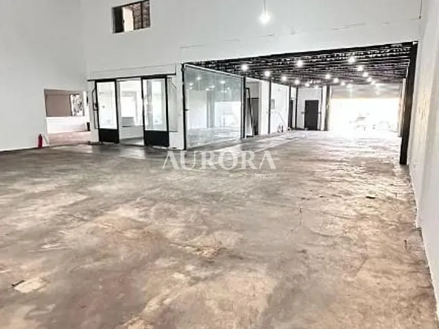 Galpão / Barracão com 720m², para alugar, no bairro Portal de Versalhes I em Londrina