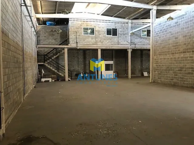 Galpão / Barracão com 350m², para alugar, no bairro Piedade em Jaboatão dos Guararapes