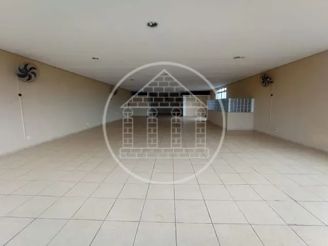 Galpão / Barracão com 300m², para alugar, no bairro Jardim da Pedreira em São Paulo