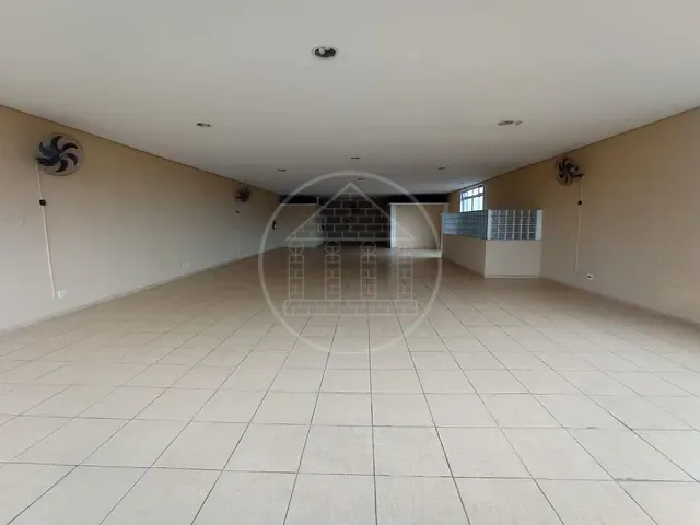 Galpão / Barracão com 300m², para alugar, no bairro Jardim da Pedreira em São Paulo