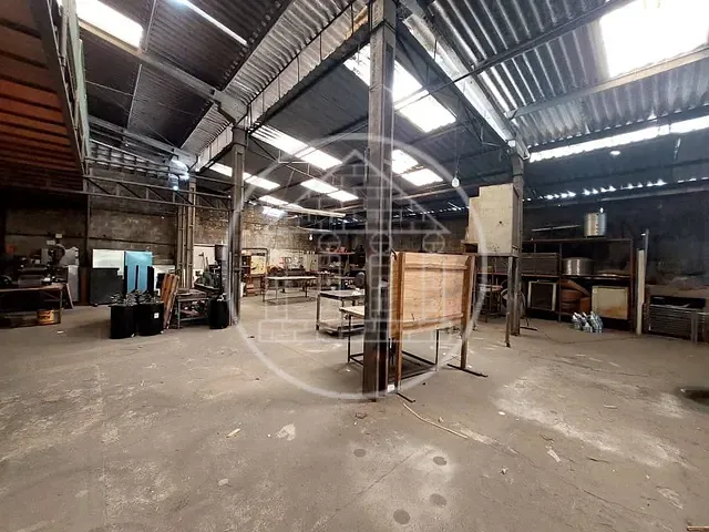 Galpão / Barracão com 1000m², para alugar, no bairro Americanópolis em São Paulo