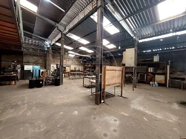 Galpão / Barracão com 1000m², para alugar, no bairro Americanópolis em São Paulo