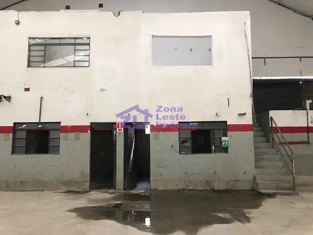 Galpão / Barracão com 900m², à venda, no bairro Vila Nhocune em São Paulo