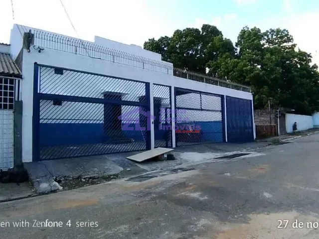 Galpão / Barracão com 1000m², à venda, no bairro Vila Carmosina em São Paulo