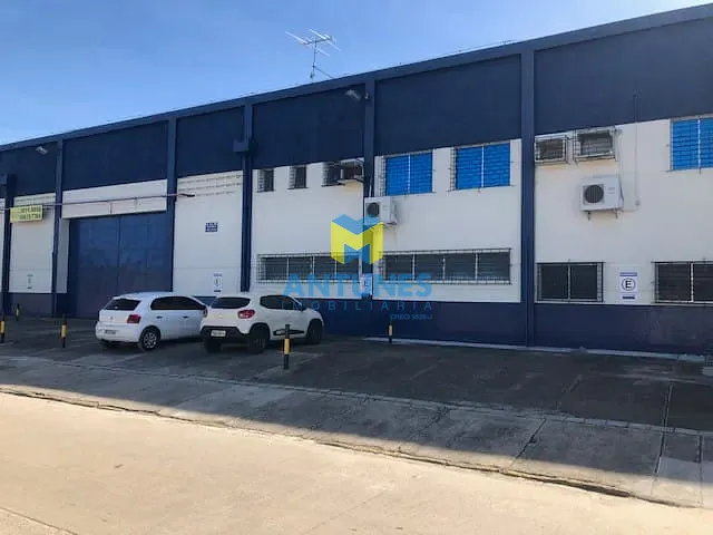 Galpão / Barracão com 1539m², para alugar, no bairro Imbiribeira em Recife