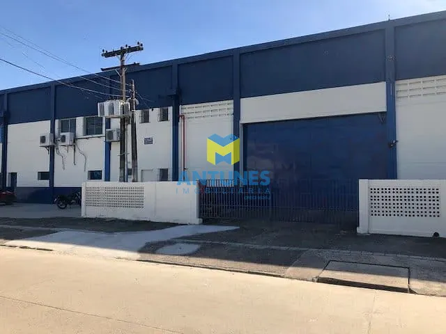 Galpão / Barracão com 1539m², para alugar, no bairro Imbiribeira em Recife