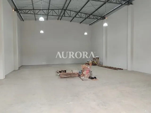 Galpão / Barracão com 250m², à venda, no bairro Aragarca em Londrina