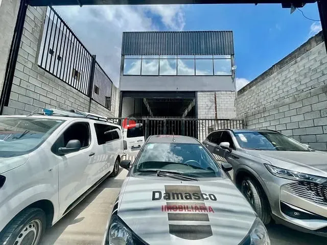 Galpão / Barracão com 500m², para alugar, no bairro Jardim em Santo André