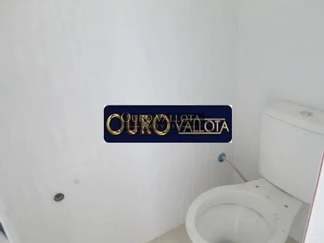 Galpão / Barracão com 300m², para alugar, no bairro Parque São Lucas em São Paulo