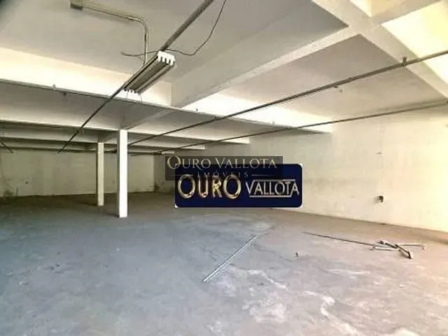 Galpão / Barracão com 2700m², à venda, no bairro Cambuci em São Paulo
