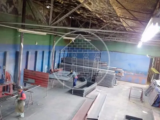 Galpão / Barracão com 1250m², à venda, no bairro Jardim Beatriz em São Paulo
