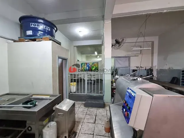 Galpão / Barracão para alugar, no bairro Cerâmica em São Caetano do Sul