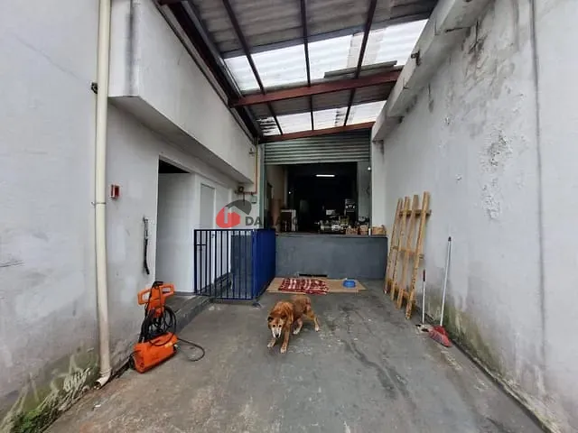 Galpão / Barracão para alugar, no bairro Cerâmica em São Caetano do Sul
