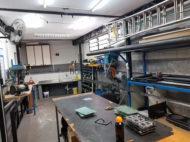 Galpão / Barracão com 311m², à venda ou para alugar, no bairro Jardim do Trevo em Campinas