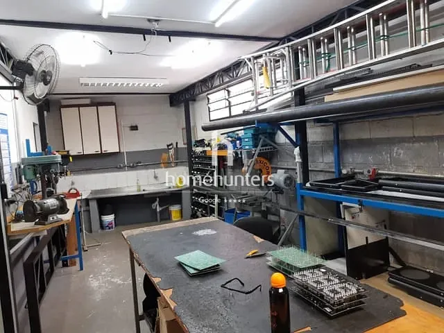 Galpão / Barracão com 311m², à venda ou para alugar, no bairro Jardim do Trevo em Campinas