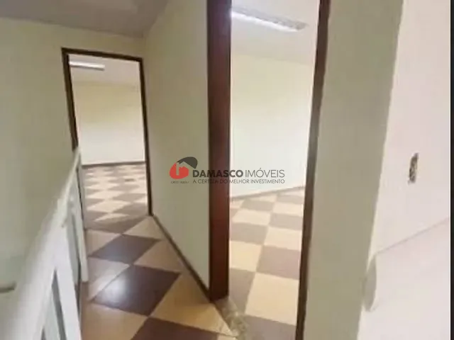 Galpão / Barracão à venda, no bairro Vila Palmares em Santo André
