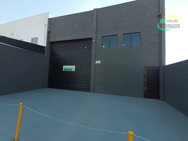 Galpão / Barracão com 250m², para alugar, no bairro Parque Via Norte em Campinas