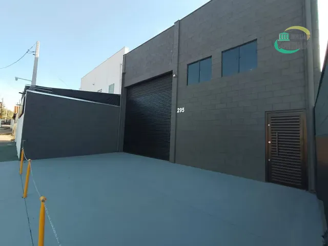 Galpão / Barracão com 250m², para alugar, no bairro Parque Via Norte em Campinas
