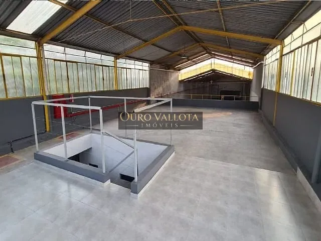 Galpão / Barracão com 1100m², para alugar, no bairro Vila Bela em São Paulo