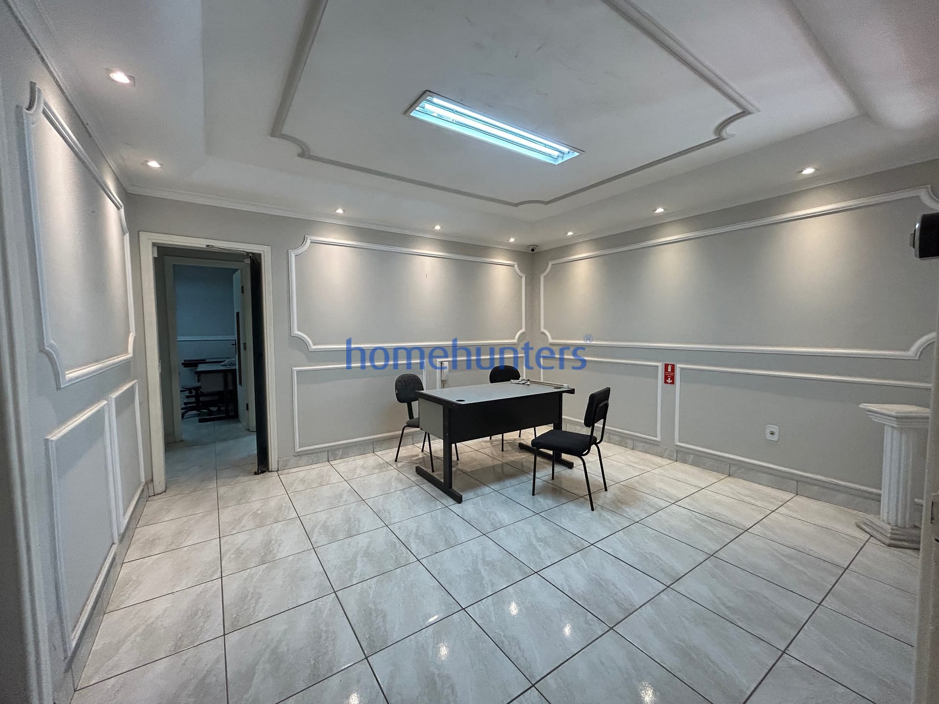 Depósito-Galpão-Armazém para alugar, 186m² - Foto 1