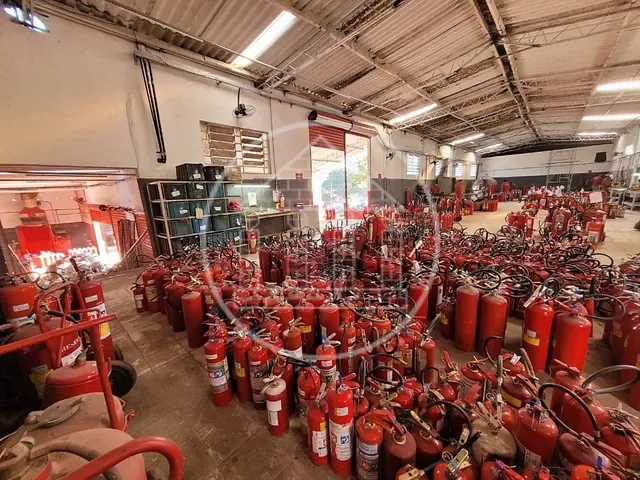 Galpão / Barracão com 1600m², à venda, no bairro Jardim do Alto em São Paulo