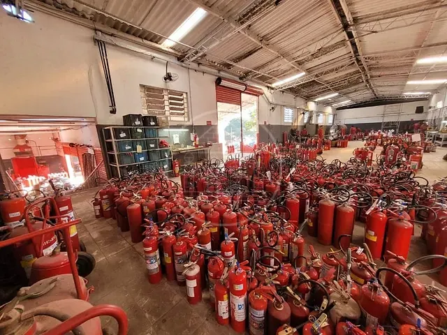 Galpão / Barracão com 1600m², à venda, no bairro Jardim do Alto em São Paulo