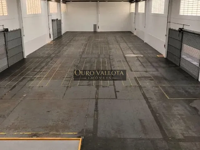 Galpão / Barracão com 2275m², para alugar, no bairro São Mateus em São Paulo