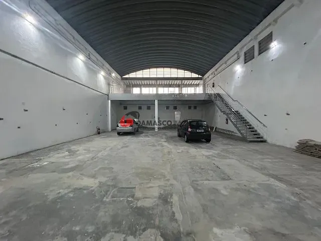 Galpão / Barracão à venda, no bairro Santo Antônio em São Caetano do Sul