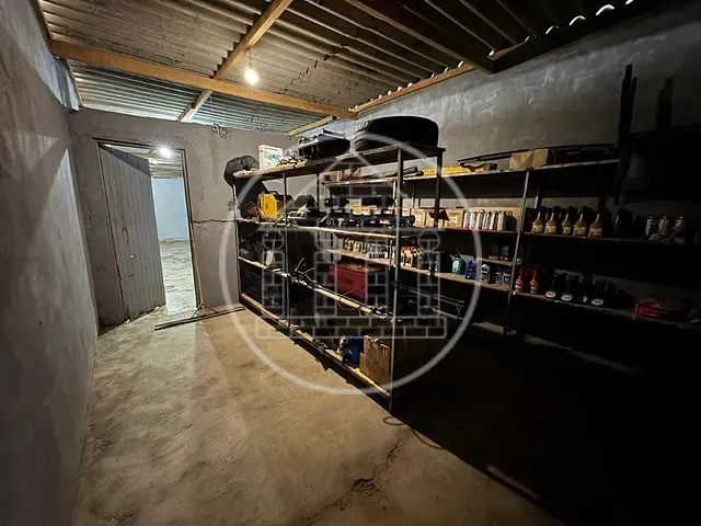 Galpão / Barracão com 700m², à venda ou para alugar, no bairro Interlagos em São Paulo