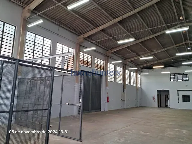 Galpão / Barracão com 1000m², à venda, no bairro Parque Rural Fazenda Santa Cândida em Campinas