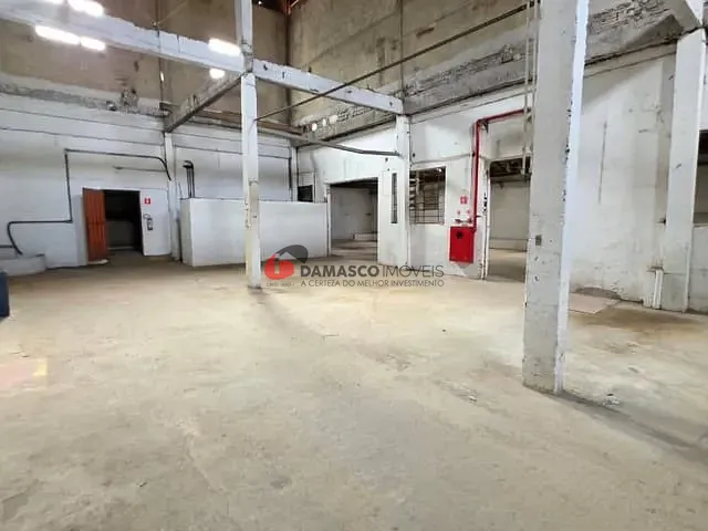 Galpão / Barracão à venda, no bairro Utinga em Santo André