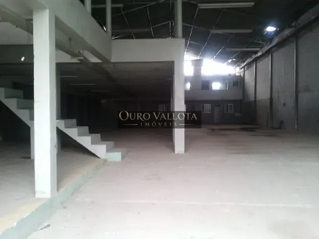 Galpão / Barracão com 634m², à venda, no bairro Vila Carrão em São Paulo