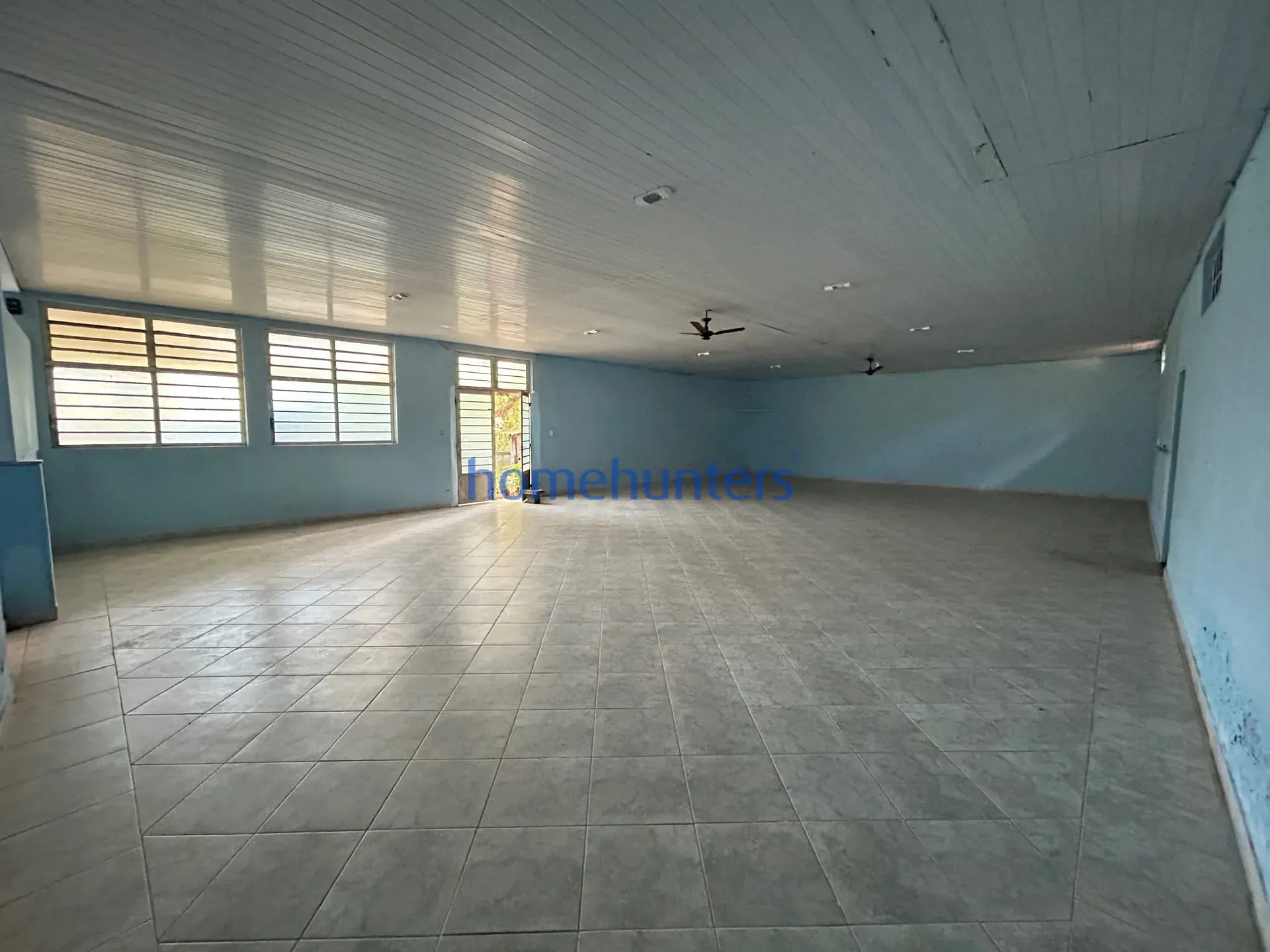 Depósito-Galpão, 207 m² - Foto 1