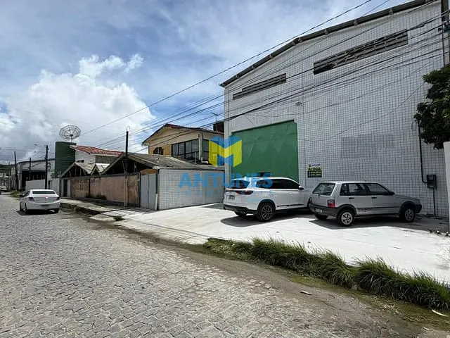 Galpão / Barracão com 350m², para alugar, no bairro Piedade em Jaboatão dos Guararapes