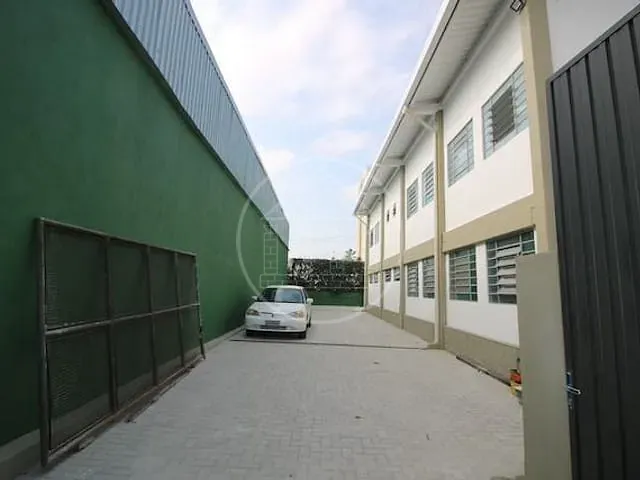 Galpão / Barracão com 656m², para alugar, no bairro Interlagos em São Paulo