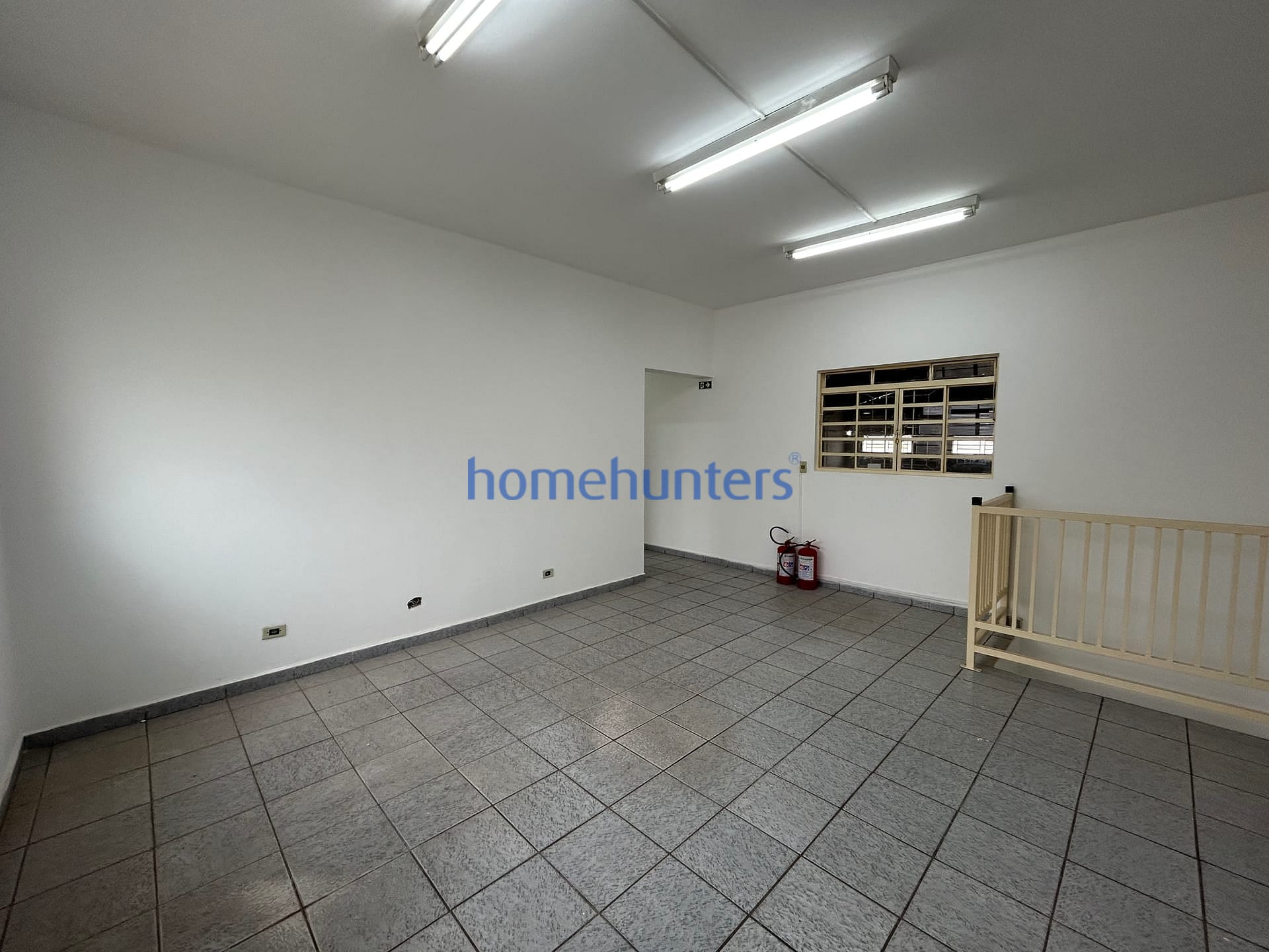 Depósito-Galpão-Armazém à venda e aluguel, 800m² - Foto 12